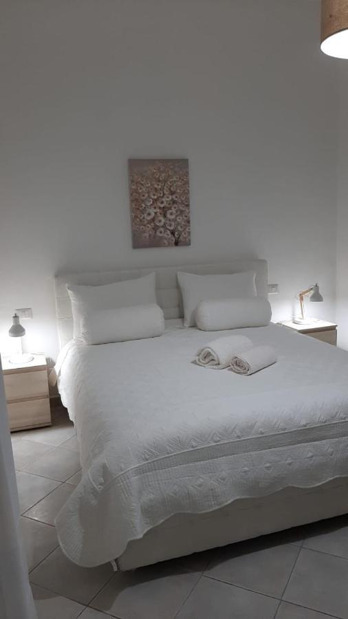 Civico 16A - Apartment - With Private Parking 콰르투 산텔레나 외부 사진
